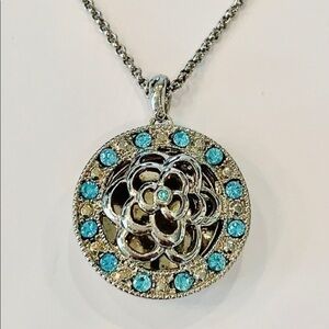 💐5/25 locket necklace round blue crystal flower